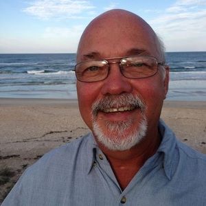 Meet your Posher, Dennis